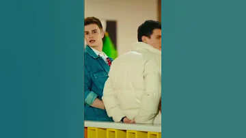 مسلسل اخوتي نظرة بالاشارة 