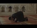 مشهد للمونتاج شاب يصلي ويدعو دقة HD 