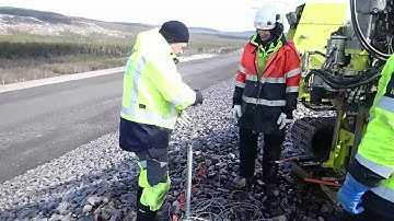 Drilling for instrumentation casing: Extracting the inner flow tube