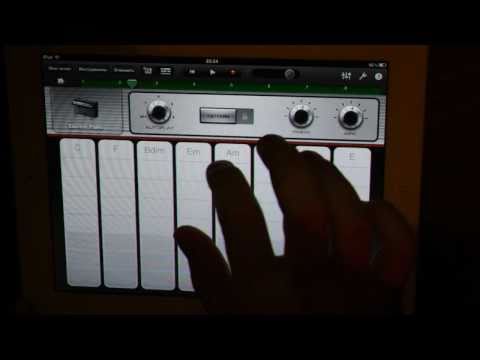 Видео: GarageBand for iPad 2 LIVE - небольшой пример [RUS]