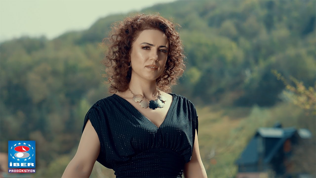 在 YouTube 上观看 Sevda Kılıç - Bu Devran | Official Video © 2024 İber Prodüksiyon 在 YouTube 上观看 Sevda Kılıç - Bu Devran | Official Video © 2024 İber Prodüksiyon