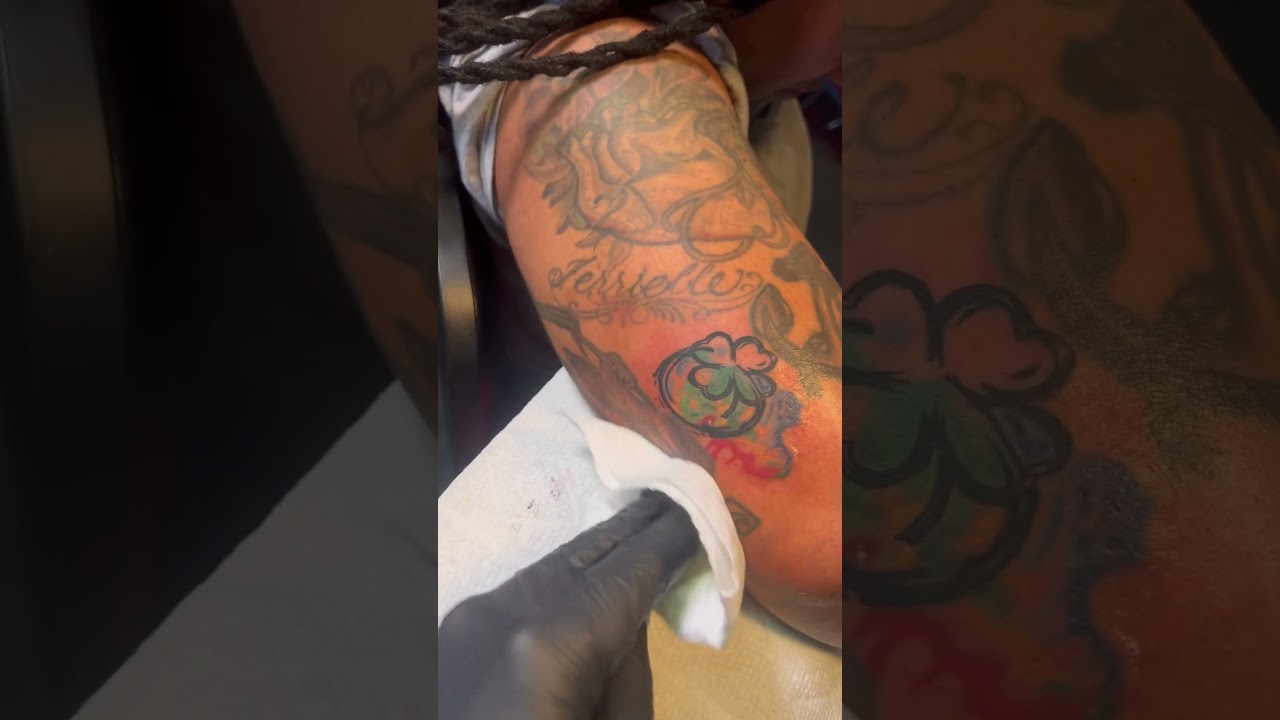 Shamrock symbol with lil water color 