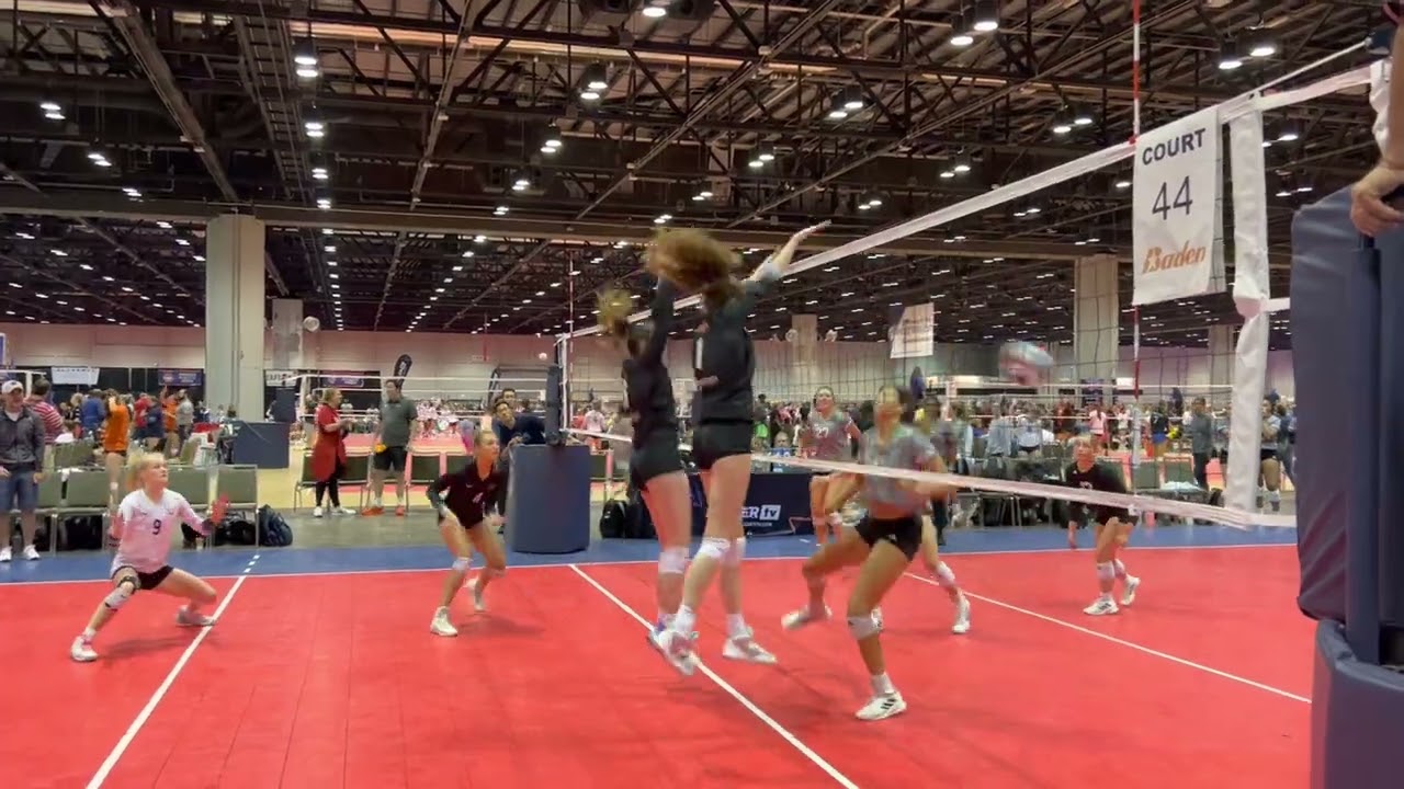 Mackenzie Peters | Middle Blocker | 2024 |