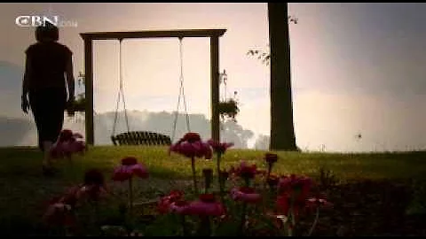 Linda Settles: A Girl From Thorns - CBN.com