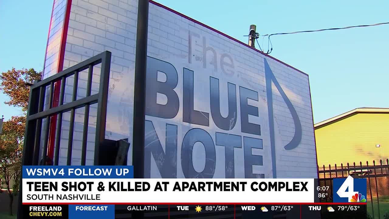 Teen shot & killed at apartment complex - YouTube
