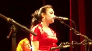 Kitty, Daisy and Lewis - Ooo Wee (Admiralspalast in Berlin, Dec. 13, 2008)