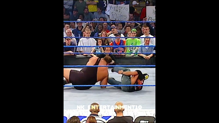Big Show ataca a Rey Mysterio durante una entrevista (WWE SmackDown!) 2003