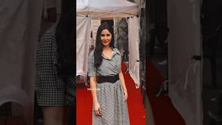 katrina kaif apni film ko promote krti huyi katrinakaif  shilpashetty