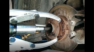 Removing rusty / stuck rear axle in BMW E61 using Harbor Freight Tools (axle was bad as they get)