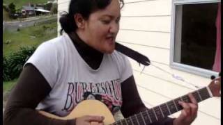 Vignette de la vidéo "The Lord's Prayer in Maori - sung by Jacci Rewha at Kiwisong 2010"