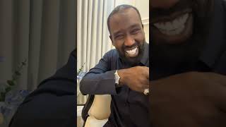 قصة رجل رمى شماغه على الله 