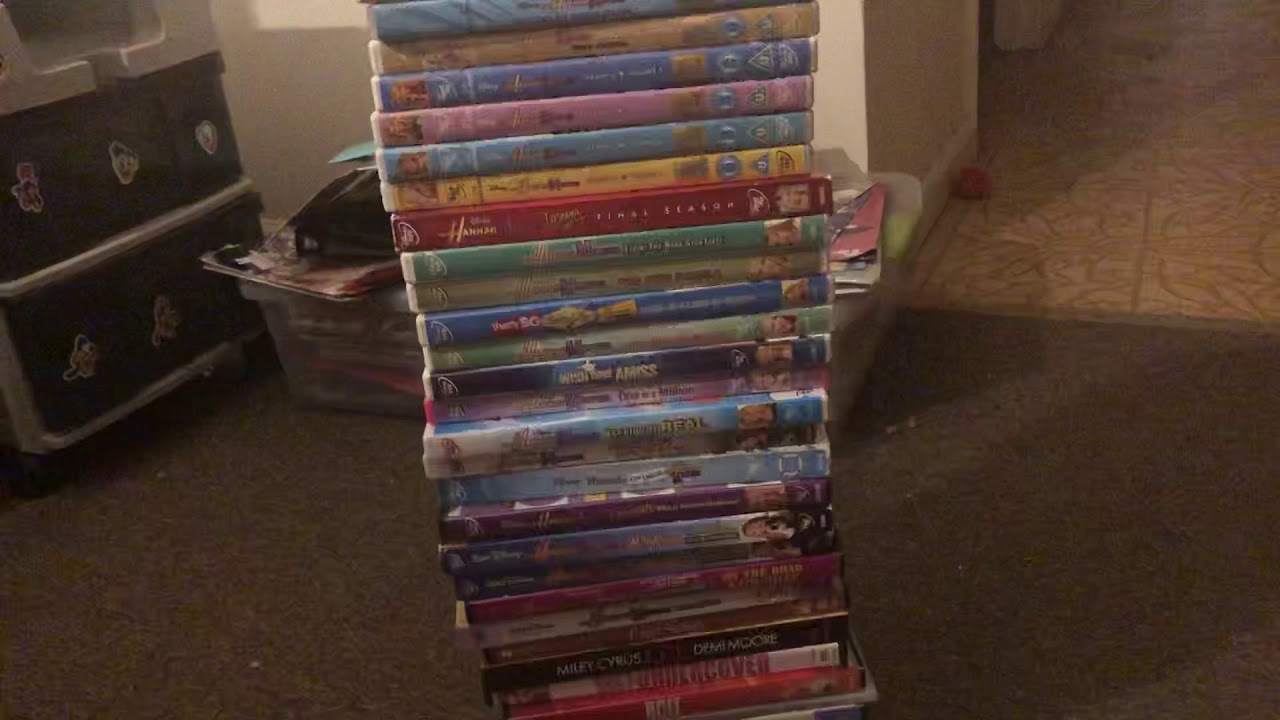 My Miley Cyrus and Hannah Montana and Emily Osment dvd collection.❤️