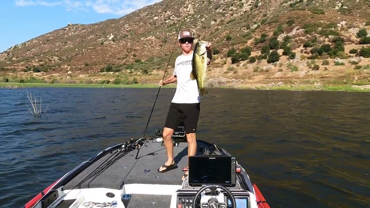 Giant San Diego Bass Caught on Buzz Bait (Summer Bass Fishing)