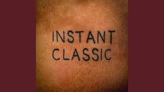 INSTANT CLASSIC