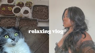 lady of leisure vlog 🧺🌱| yoga, gardening, beach