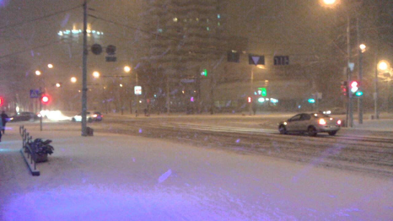 First real snow in Minsk. Winter 2011-2012 - YouTube