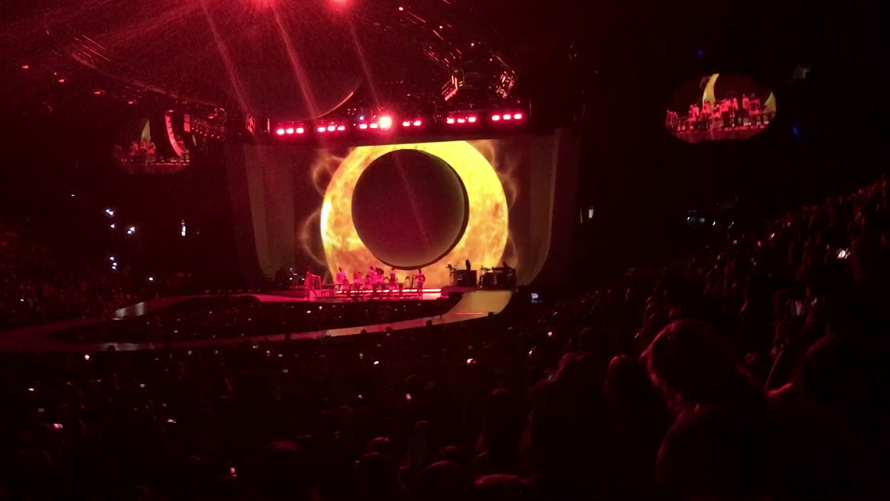 raindrops (an angel cried)/god is a woman - ariana grande live in toronto