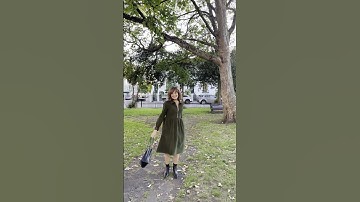 Timeless Textures 🍃 @amanda.humphreyx showing us how you can work texture into any outfit ✨