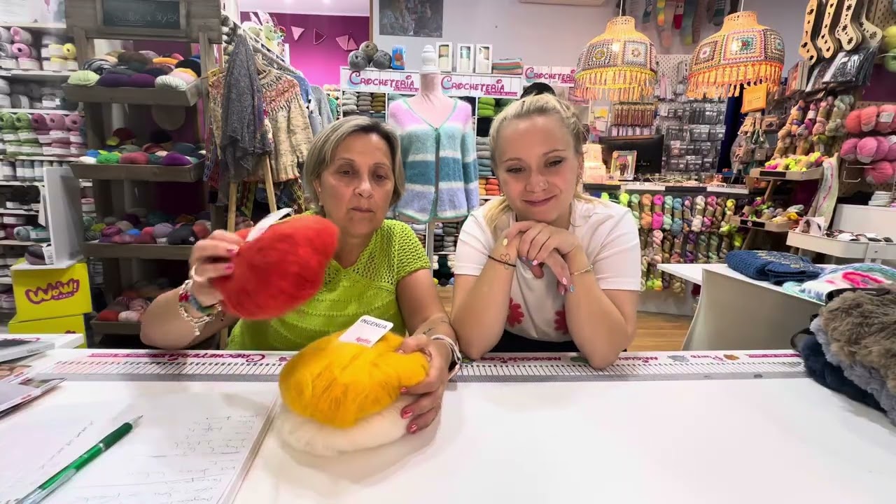 Mostramos, Charlamos y Tejemos: ¡Kits que Inspiran! 🧶✨. 