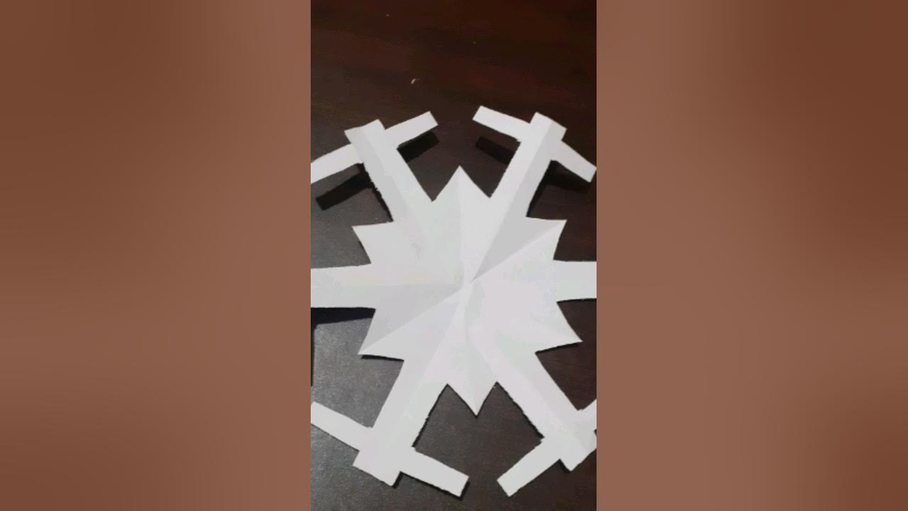How To Make Paper Snowflake Decorations Easy Youtube