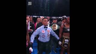 Claressa Shields knocked down Perkins on her way to becoming undisputed at heavyweight last year 👑