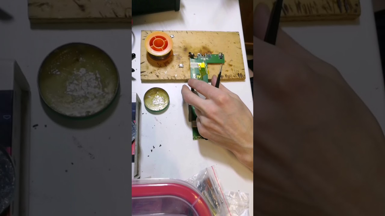 Замена разъёма зарядки на планшете паяльным феном. - YouTube