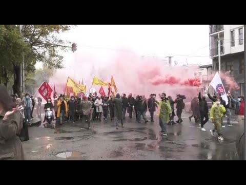 მსვლელობა ისნის საოლქო კომისიისკენ - პოლიტიკოსები  მოპარულ მანდატებს აპროტესტებენ