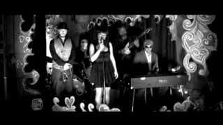 Elastic Bond - Corazón (Official Music Video)
