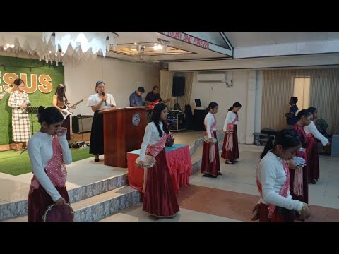 PRAISE & WORSHIP SUNDAY SERVICE