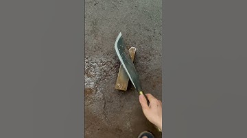 Tôi làm con dao bằng thép trục tàu thủy sắc bén như nước