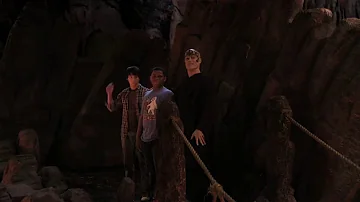 Pair of Kings S01E21 Journey to the Center of Mt. Spew Part 5