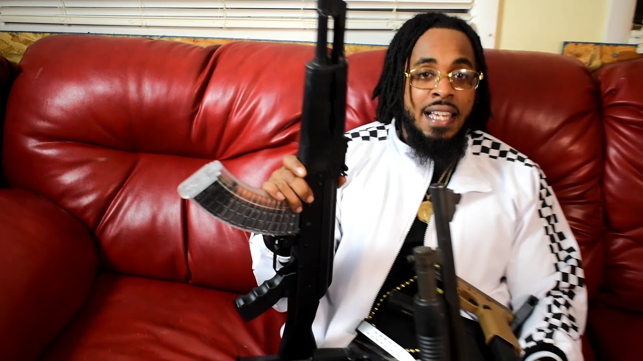 Watch Rello Deville - Hard Hittaz (Official Music Video) on YouTube Watch Rello Deville - Hard Hittaz (Official Music Video) on YouTube
