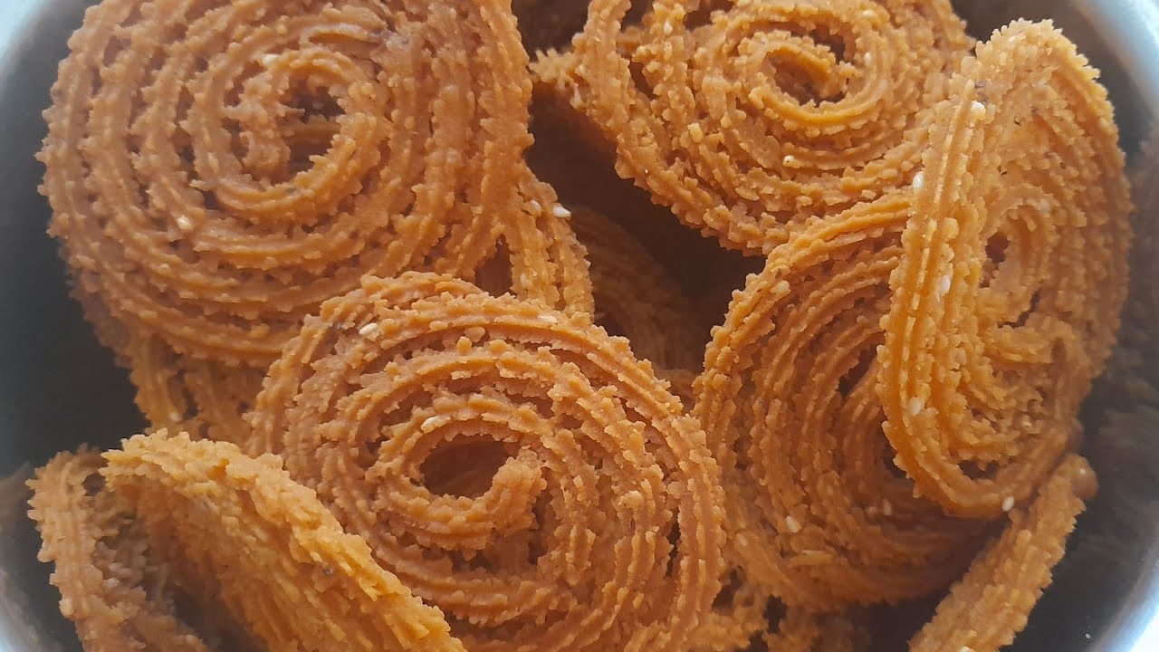 तांदळाच्या पिठाच्या कुरकुरीत चकल्या| कुरकुरीत चकलीkurkurith chakali|how to make rice flour chakli