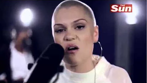 Jessie J - Price Tag (Acoustic) @ The Sun