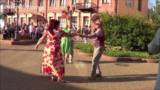 Красивая пара танцует под песню М. Житеневой! Music! Dance!