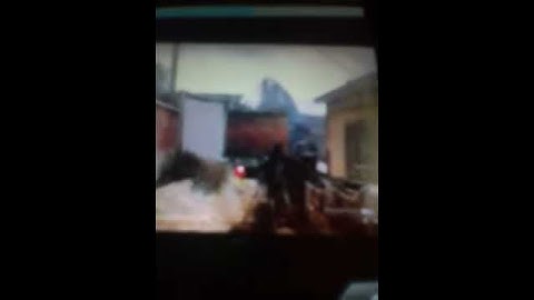 Guy With Crazy Aimbot/Wall Hack On MW2