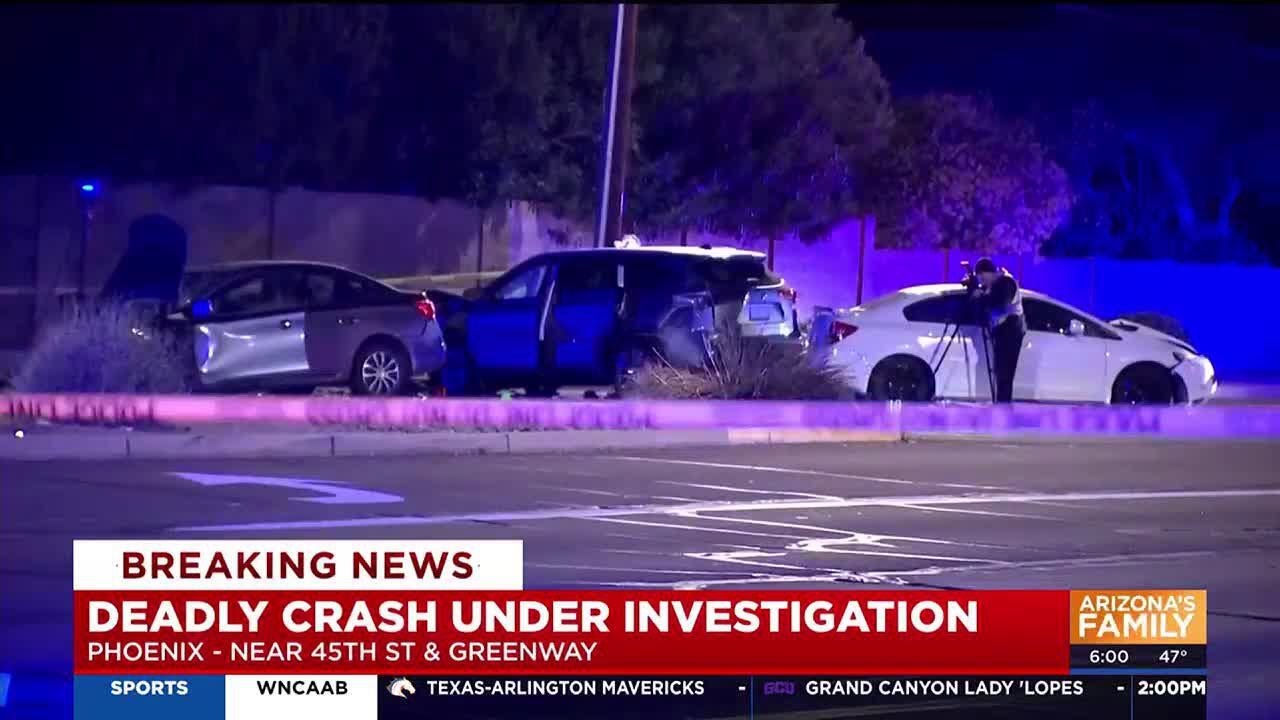 3-car crash in north Phoenix leaves 1 dead, others in hospital - YouTube