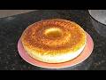 Esse bolo de coco não leva farinha de trigo e fica incrível!