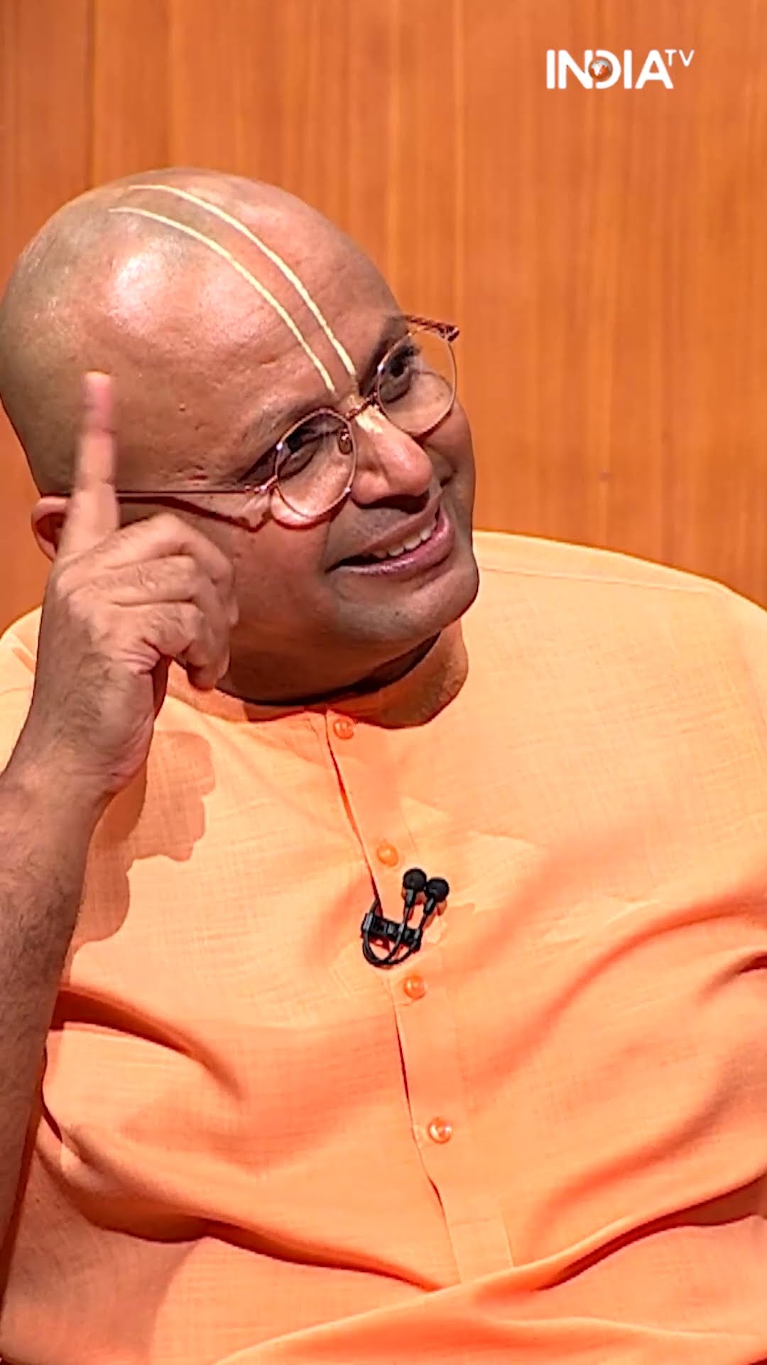 'तौहीन न कर शराब को कड़वी कह कर ज़िंदगी के तजुर्बे उससे भी ज्यादा कडवे होते है'- #gaurgopaldas #shorts