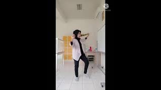 Kelas 1 Belajar Tari Hompimpa Untuk Laki-laki