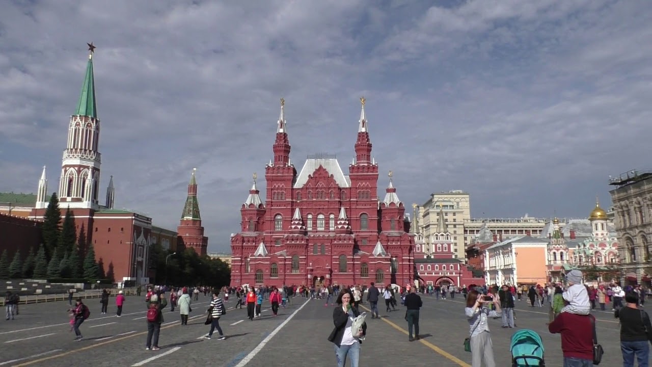 Сколько Магазинов В Красной Площади