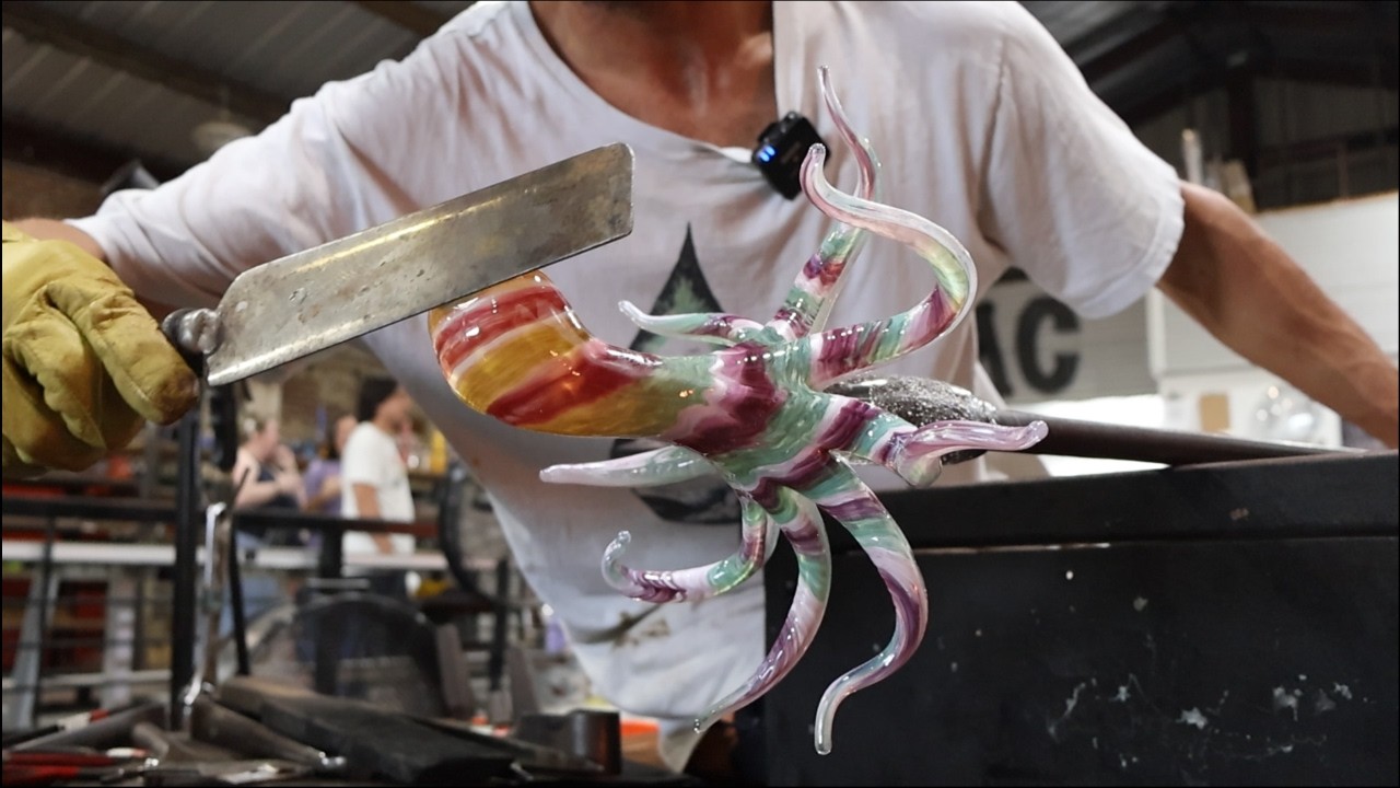 Создание стеклянного осьминога — гостевая демонстрация Люка Болдуина