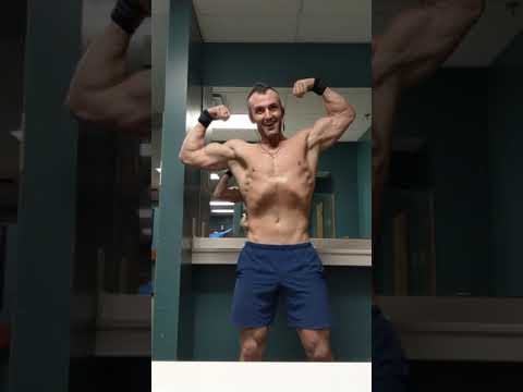 2 Workouts A Day More Posing Bodybuilding Men S Physique