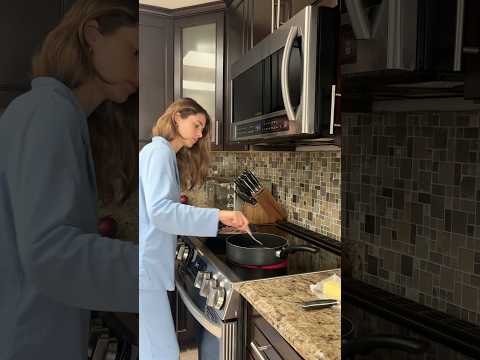 Morning routine☕️☀️ #mom