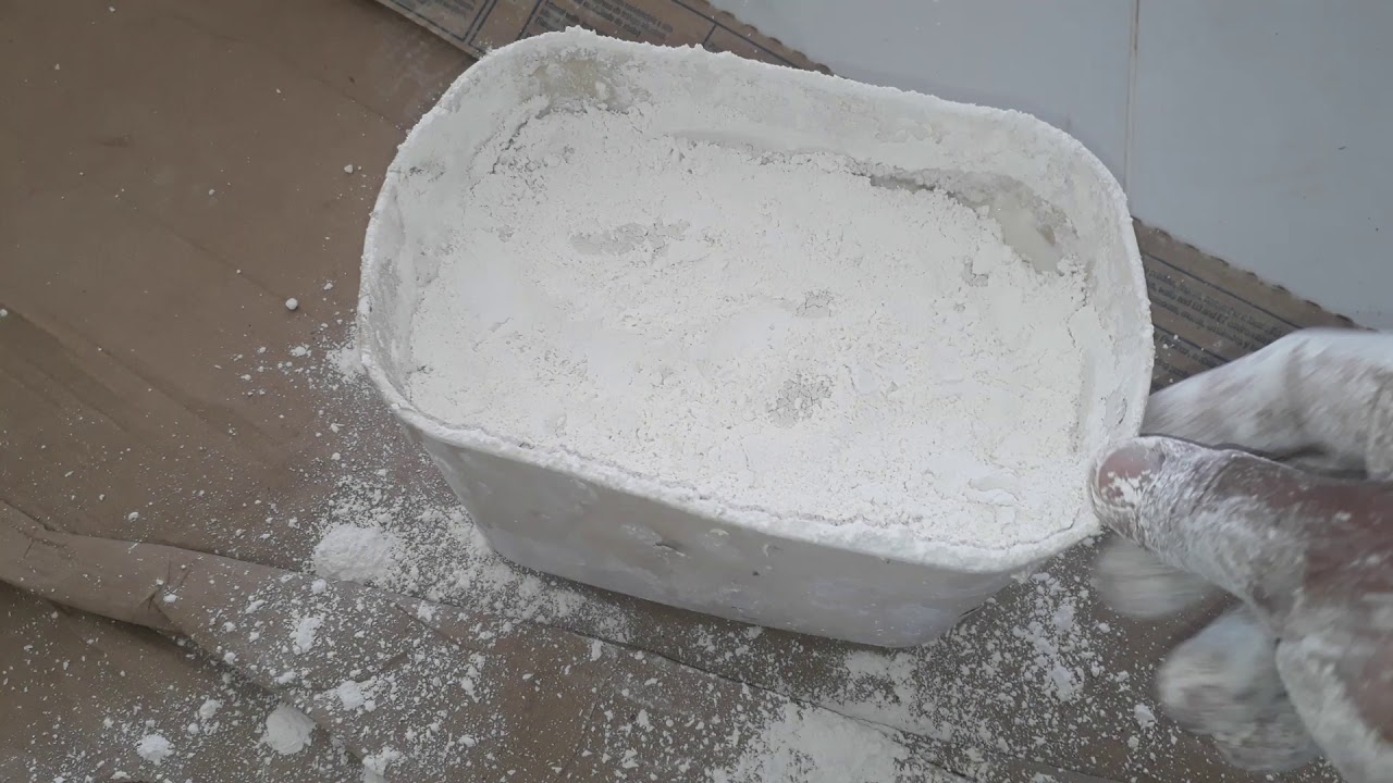 como fazer massa para colocar molduras de gesso - YouTube