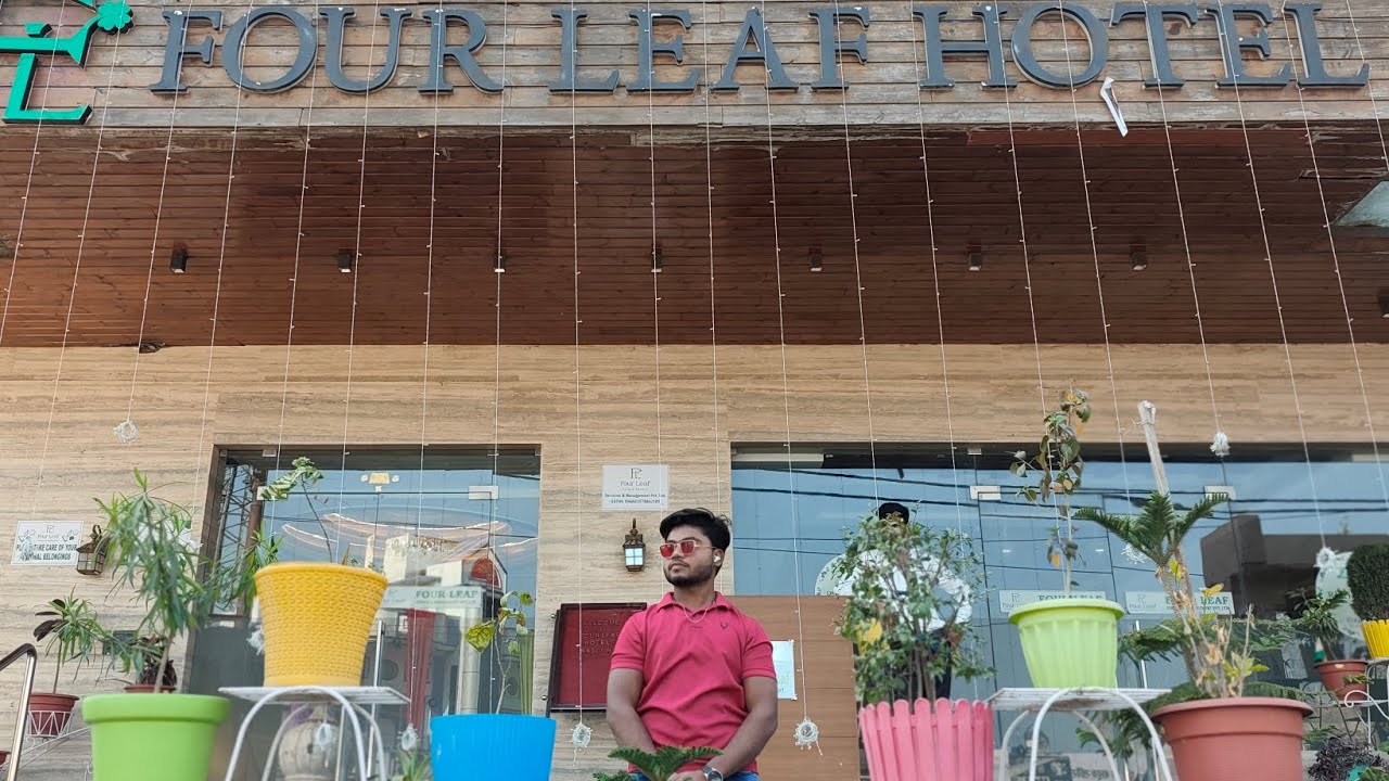 Four leaf hotel kasganj 