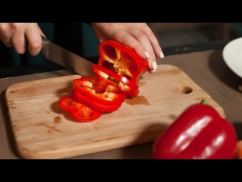 Video: Cara Mengisi Paprika Dengan Enak