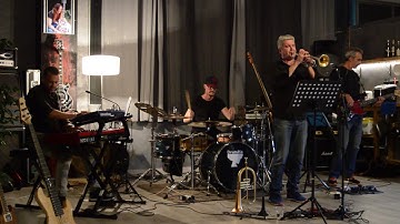Quarto - Live at Ground Custom Liuterie
