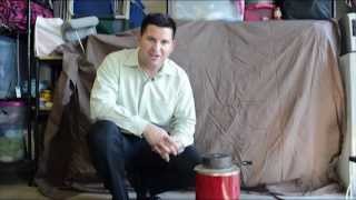 OUT OF THE BOX GOLD STORE QUICKLY DEMONSTRATES THE SMELTING PROCESS