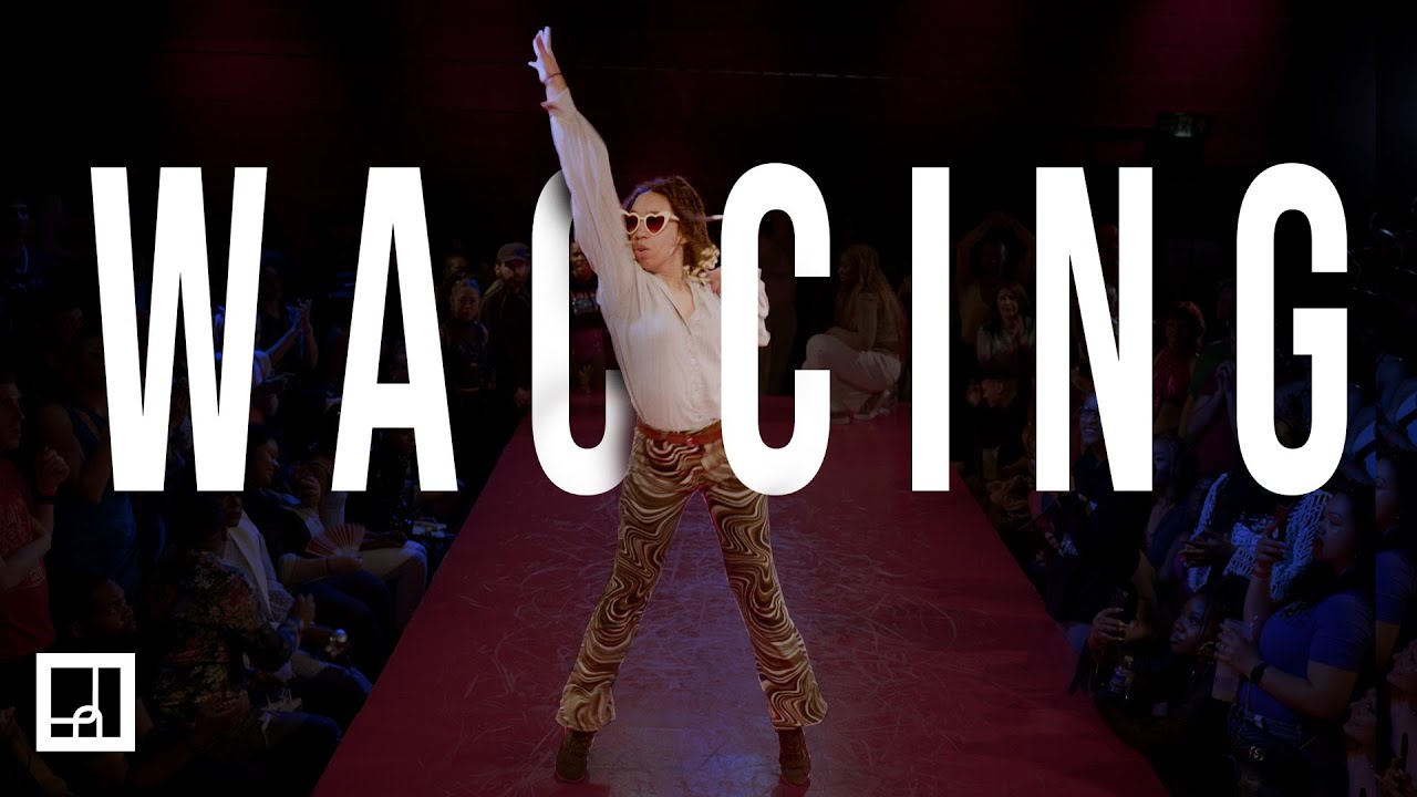 THE FABRIC WITH COLOUR VOGUE BALL - WACCING